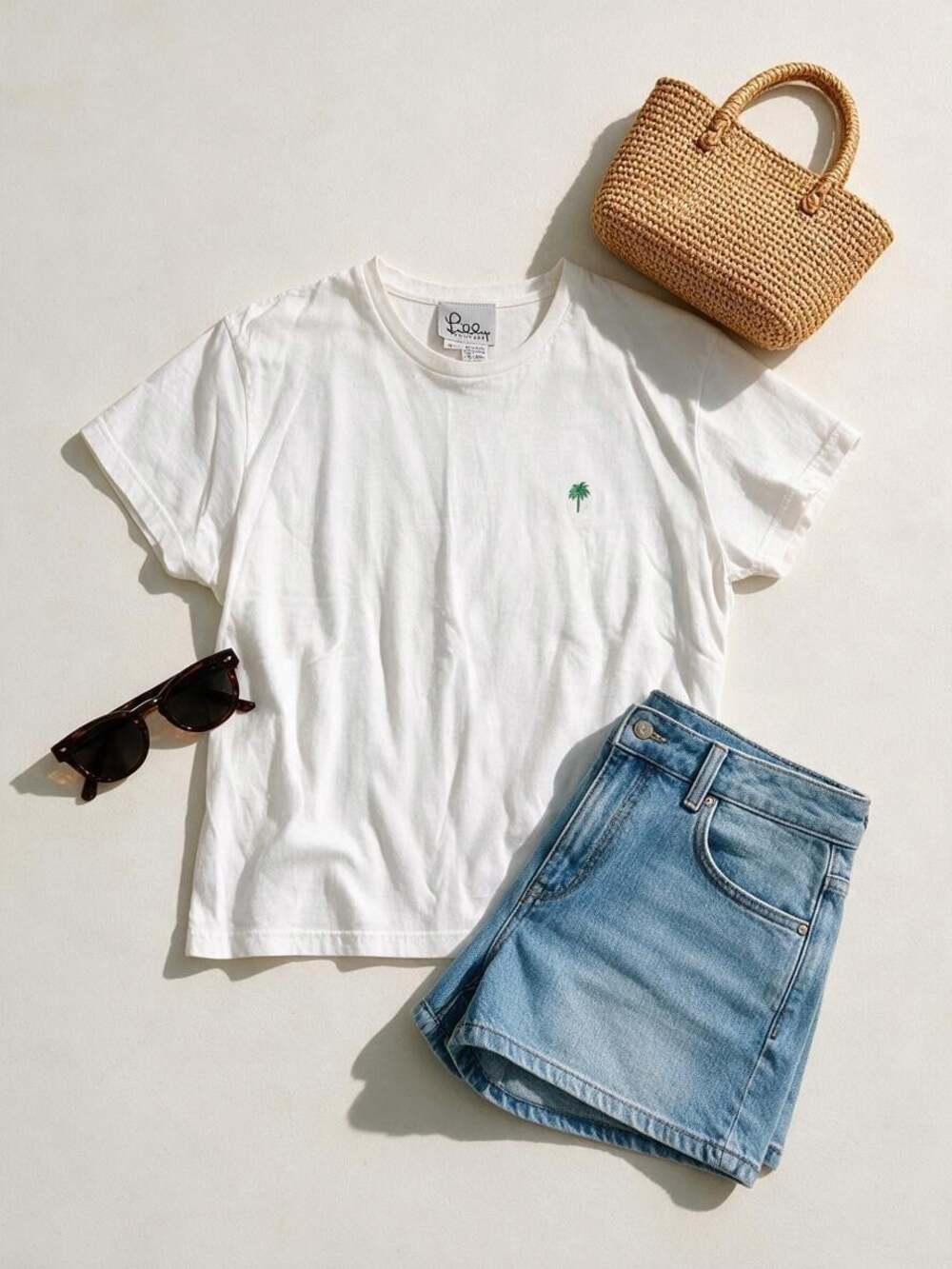 Lilly Pulitzer Womens Size XL White 100% Cotton Vintage Preppy Palm T-Shirt